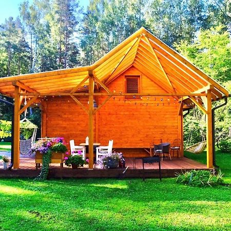 Forest House With Outdoor Hot Tub Jūrkalne Kültér fotó